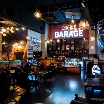 Лаунж-бар &laquo;UCT Garage&raquo;